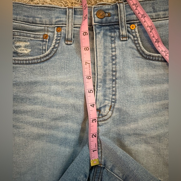 Madewell High-Rise Denim Shorts Light Wash Raw Hem NWT - Picture 8 of 8